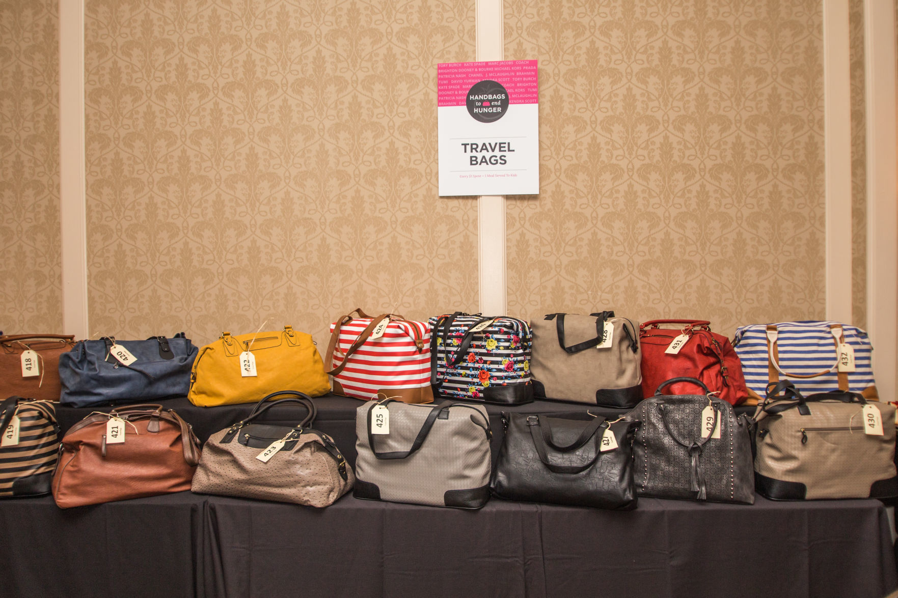 102018handbagstoendhunger21.jpg